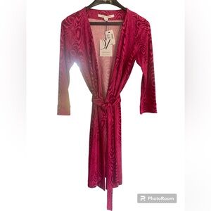 Diane von Furstenberg DVF Julian Pink Mid Length Wrap Dress.